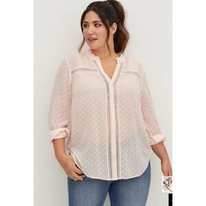 NEW! Torrid Pink Chiffon Clip Dot With Lace Inset Top Size 0 Large 12